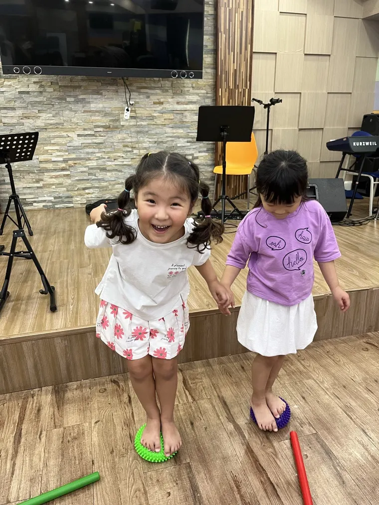 체육 시간의 어린 학생들